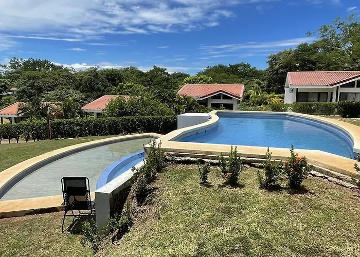 Cozy Tropical , Beach, Nature And 3 Pools *